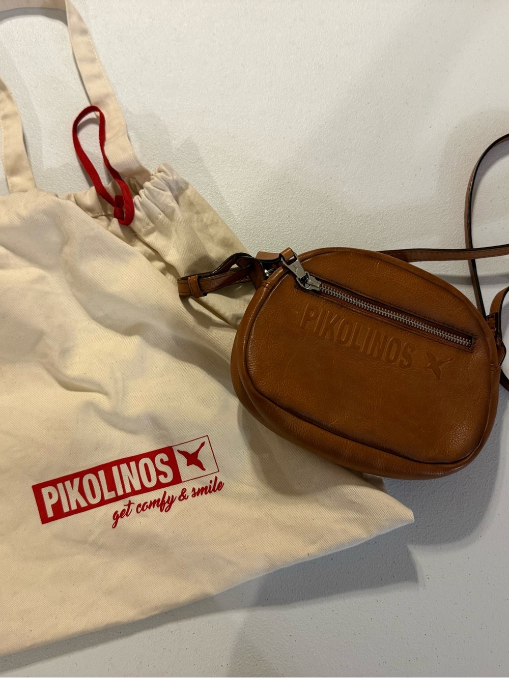 Pikolinos Durango Small Leather Crossbody Shoulder Bag with Dust Bag Purse Brown